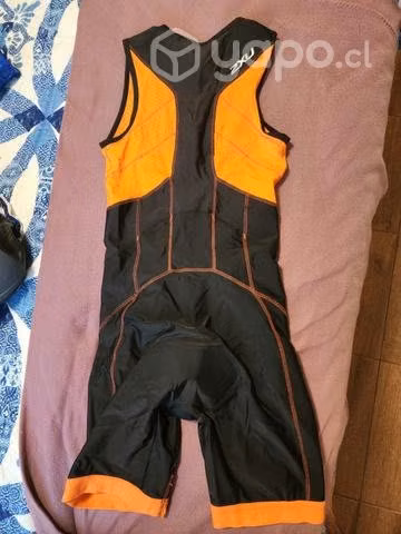 Trisuit 2XU talla M