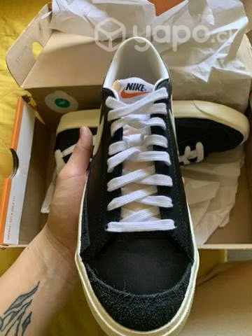 Nike blazer low