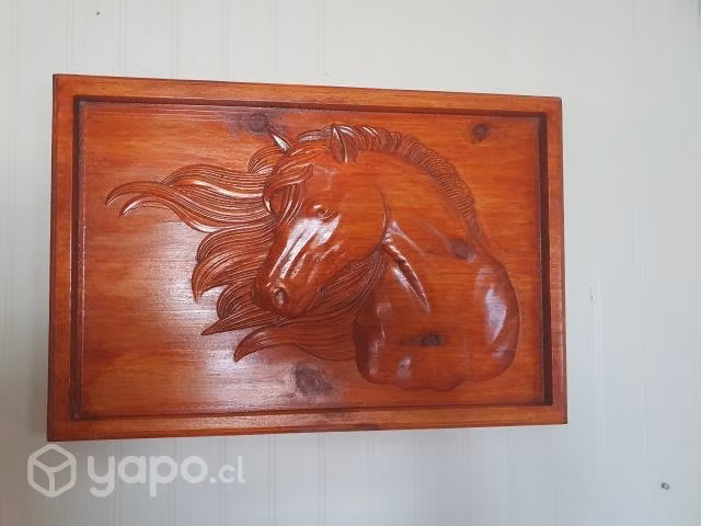 Caballo tallado en madera