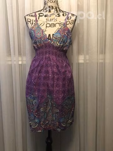 Hermoso vestido marca española