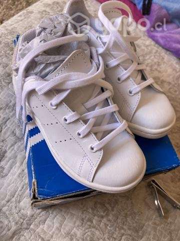 Zapatillas Blancas nuevas - Imagen 2