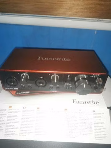 Focusrite Scarlett 2i2 3rd Gen Interfaz