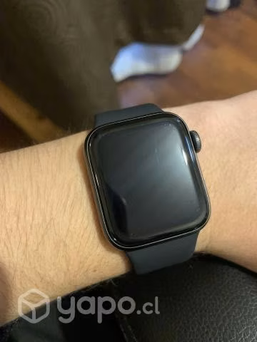 Apple Watch SE 2020 40mm - Imagen 3