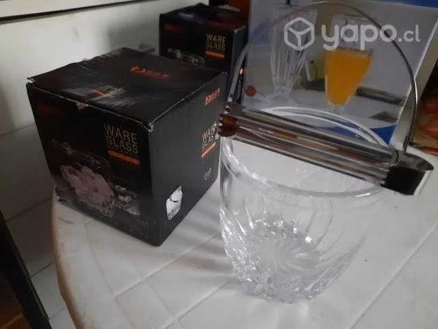 Coctelera con tenaza