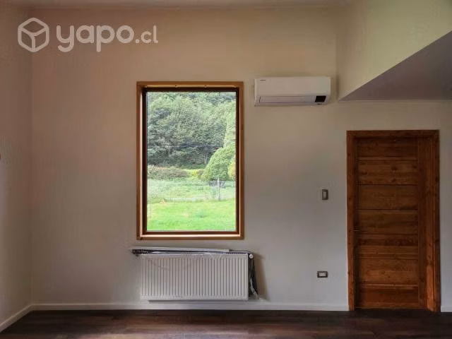Casa a orillas del río Simpson