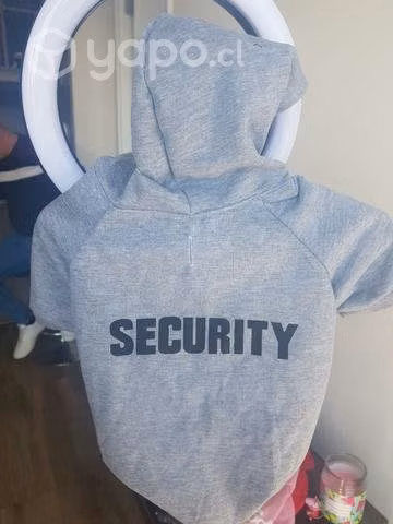 Ropa y accesorios para cachorros
