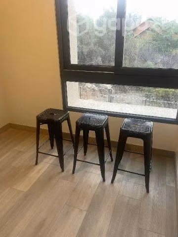 3 sillas tolix negras. - Imagen 3