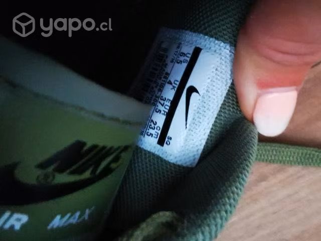 Zapatillas airmax verde militar 37,5 - Imagen 4
