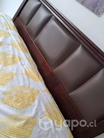 Cama 2 plazas con respaldo y veladores
