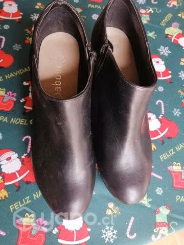 Zapatos negros