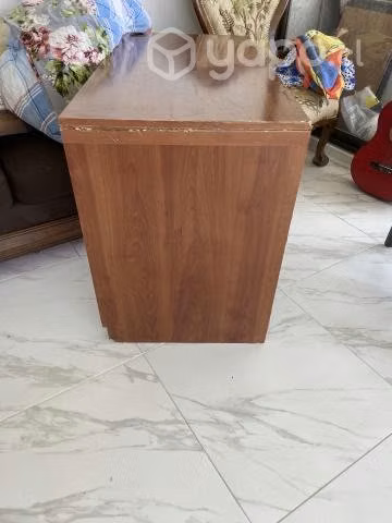 Regalo escritorio para adosar a muro