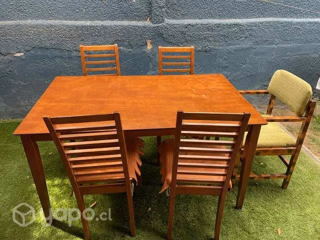 Comedor color tabaco