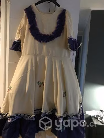 Vestido de huasa China talla s-m y falso