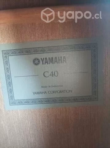 Guitarra acústica Yamaha