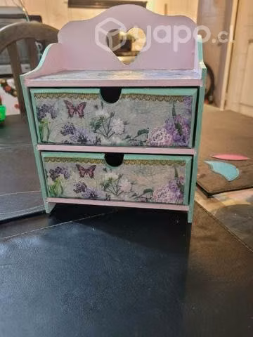 Artesania trupan y decoradas con Decoupage