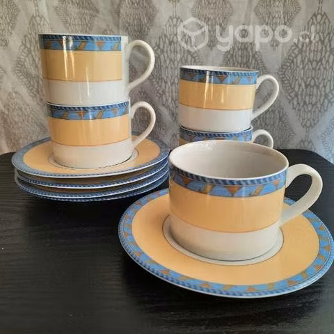 Hermosas tazas de porcelana para té.