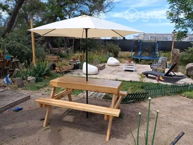 Mesas de terraza, colegio, jardín