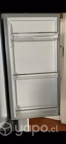 Refrigerador midea casi nuevo
