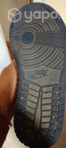 Zapatillas casi nuevas en caja