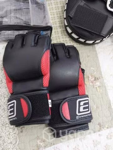 Mma guantes y guantes foco