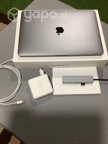 MacBook Pro 13" 8/256 2022 M1