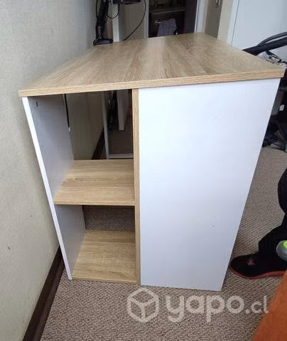 Escritorio madera y metal