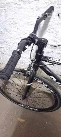 Bicicleta fixie aro 26 + casco + luces - Imagen 2