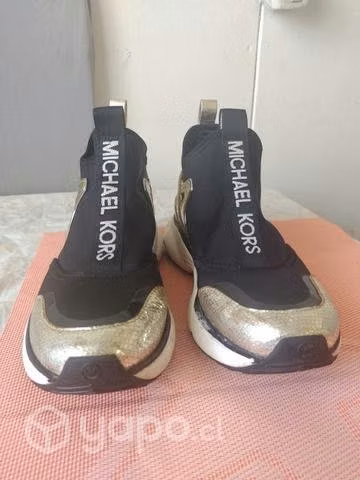 Zapatillas, botines Chala's número 35