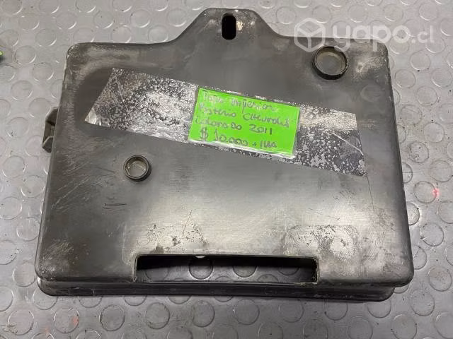 Tapa inferior batería Chevrolet Colorado 2011