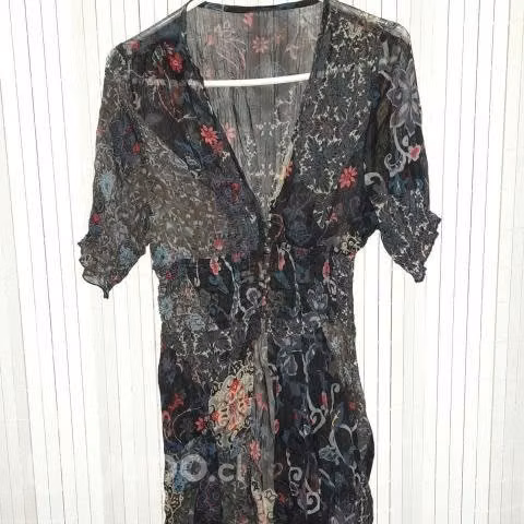 Tapado Floreado Talla S/M Usado