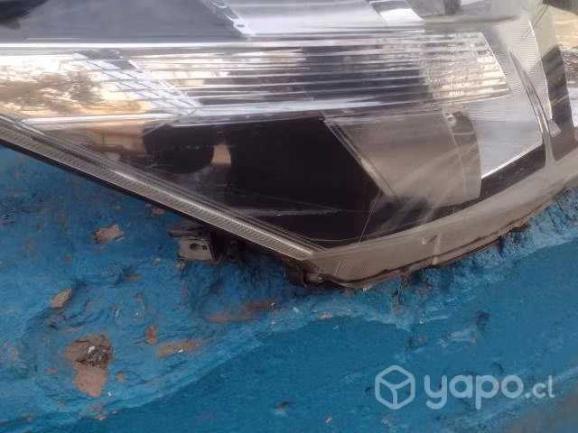 Optico derecho toyota yaris 2014 2017