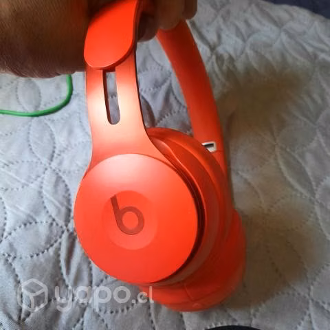 Audífonos beat solo pro prácticamente nuevo