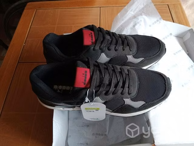 Zapatillas marca Diadora nueva