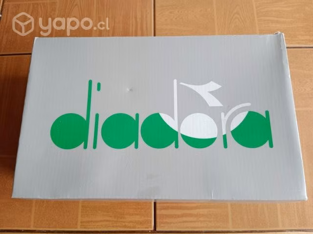 Zapatillas marca Diadora nueva