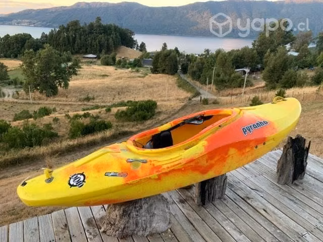 Kayak Pyranha