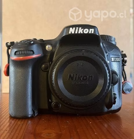 Cámara Nikon D7200 con 3 lentes y 2 baterías