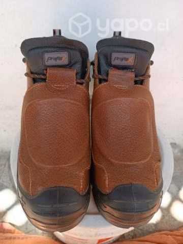 zapatos de seguridad nuevos
