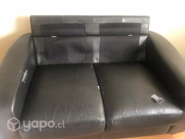 Sillón dos cuerpos, eco cuero, con detalles