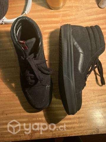 Zapatillas negras talla 43 - Imagen 3