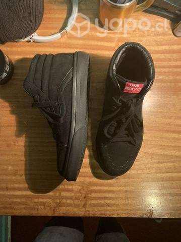 Zapatillas negras talla 43 - Imagen 2