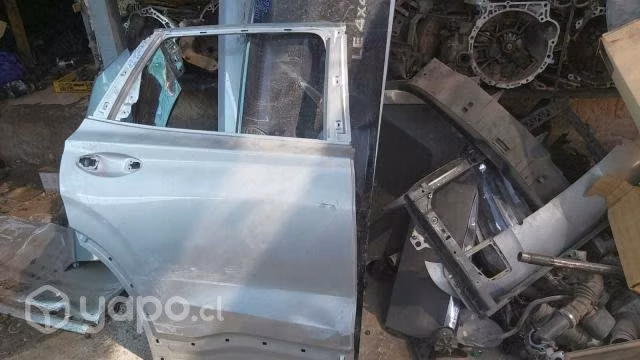 Puerta trasera derecha hyundai santa fe 2021 orig