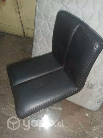 Cama con escritorio de regalo silla bar - Imagen 2
