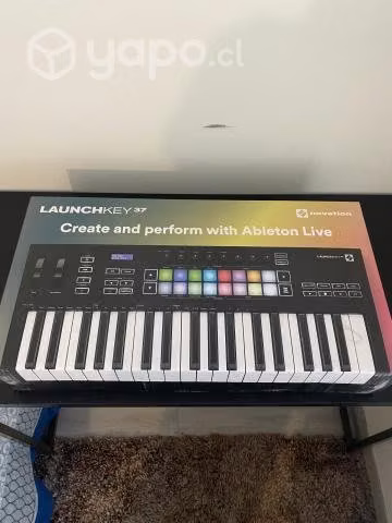 Novation Launchkey 37 MIDI