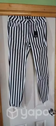 Hermosos pantalones y vestidos y varios colores