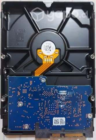 Disco duro: Tamaño: 3.5"; Marca: Toshiba