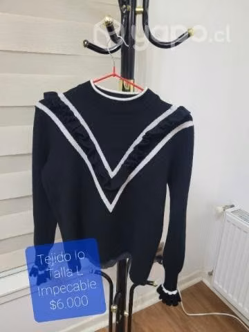 Blusas, poleras, pantalones y tejidos
