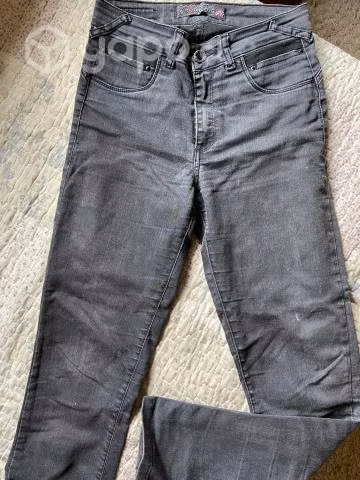 Pantalón Gris