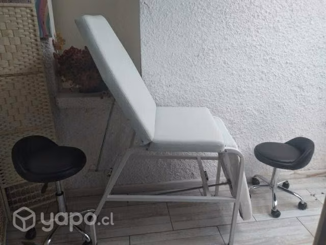 Camilla de depilación, pedicure, pestañas, masaje
