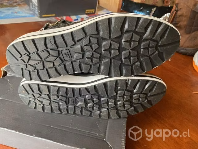 Botines nuevos - Imagen 2