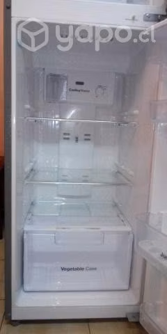Refrigerador DAEWOO No Frost RGE27DIP 247 Lt